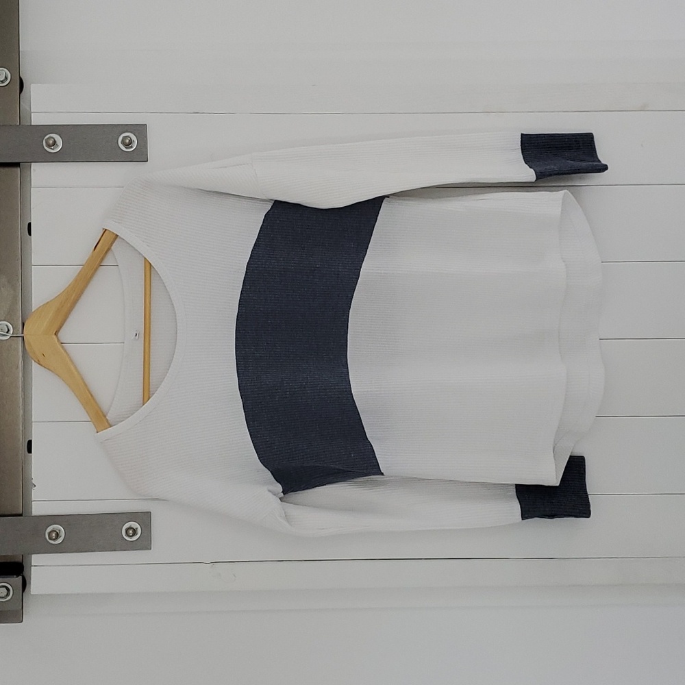 Long sleeve tee